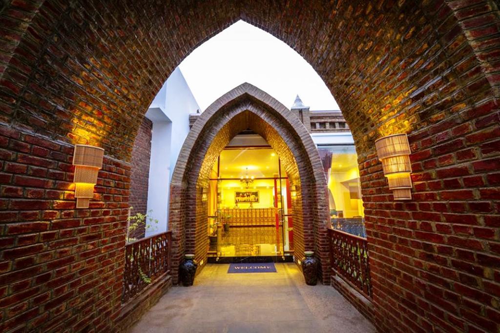 Raza Gyo Hotel Bagan Exterior photo