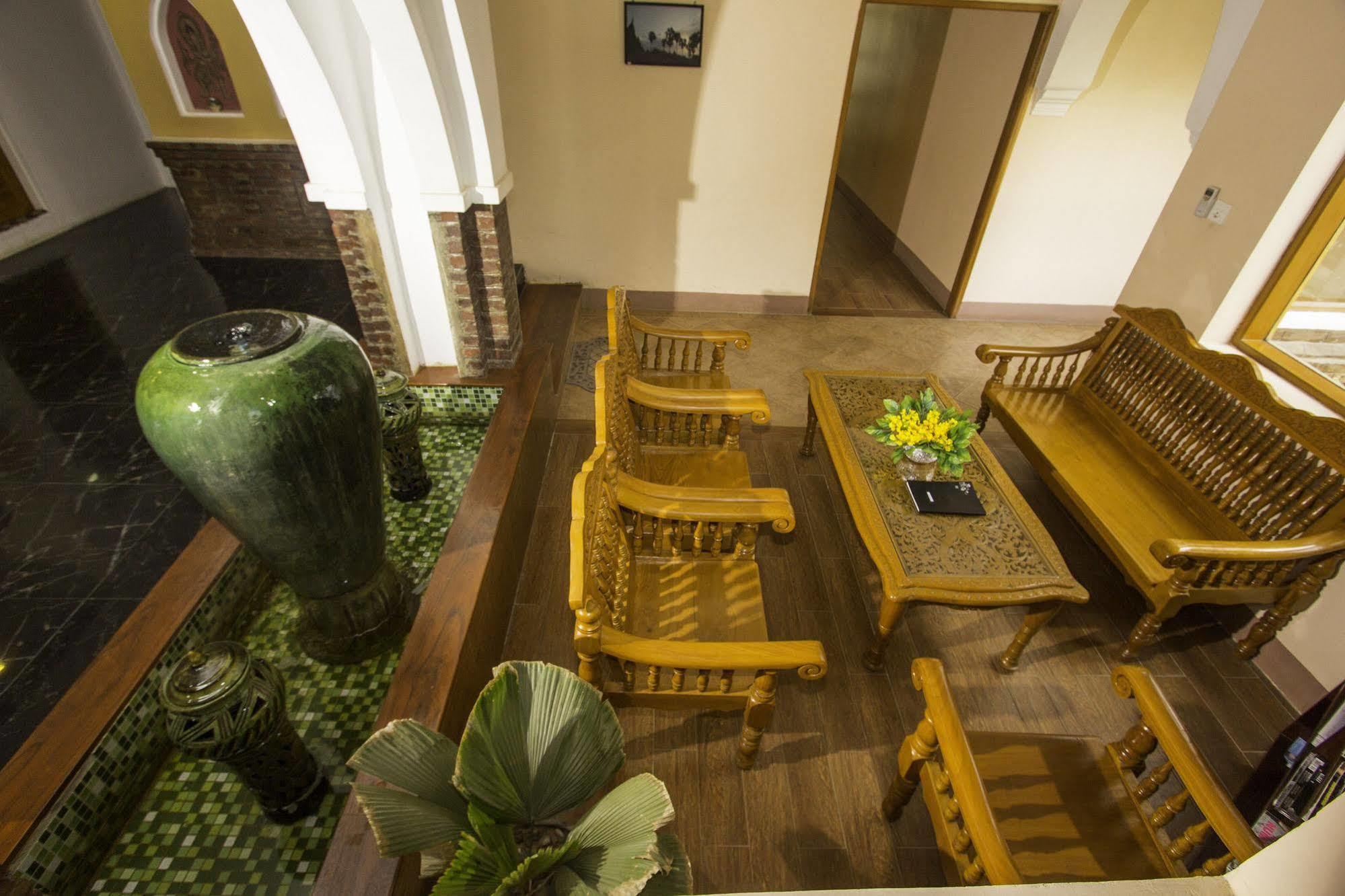 Raza Gyo Hotel Bagan Exterior photo
